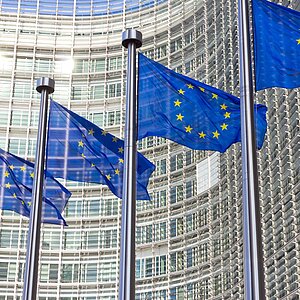 Inner-europäische Zusammen-arbeit