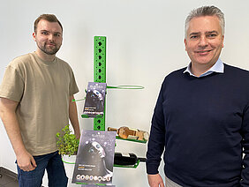 Aufbewahrung für allerlei Formen und Zwecke: Niklas (links) und Guido Elbracht haben Elbrax auf den Markt gebracht.  