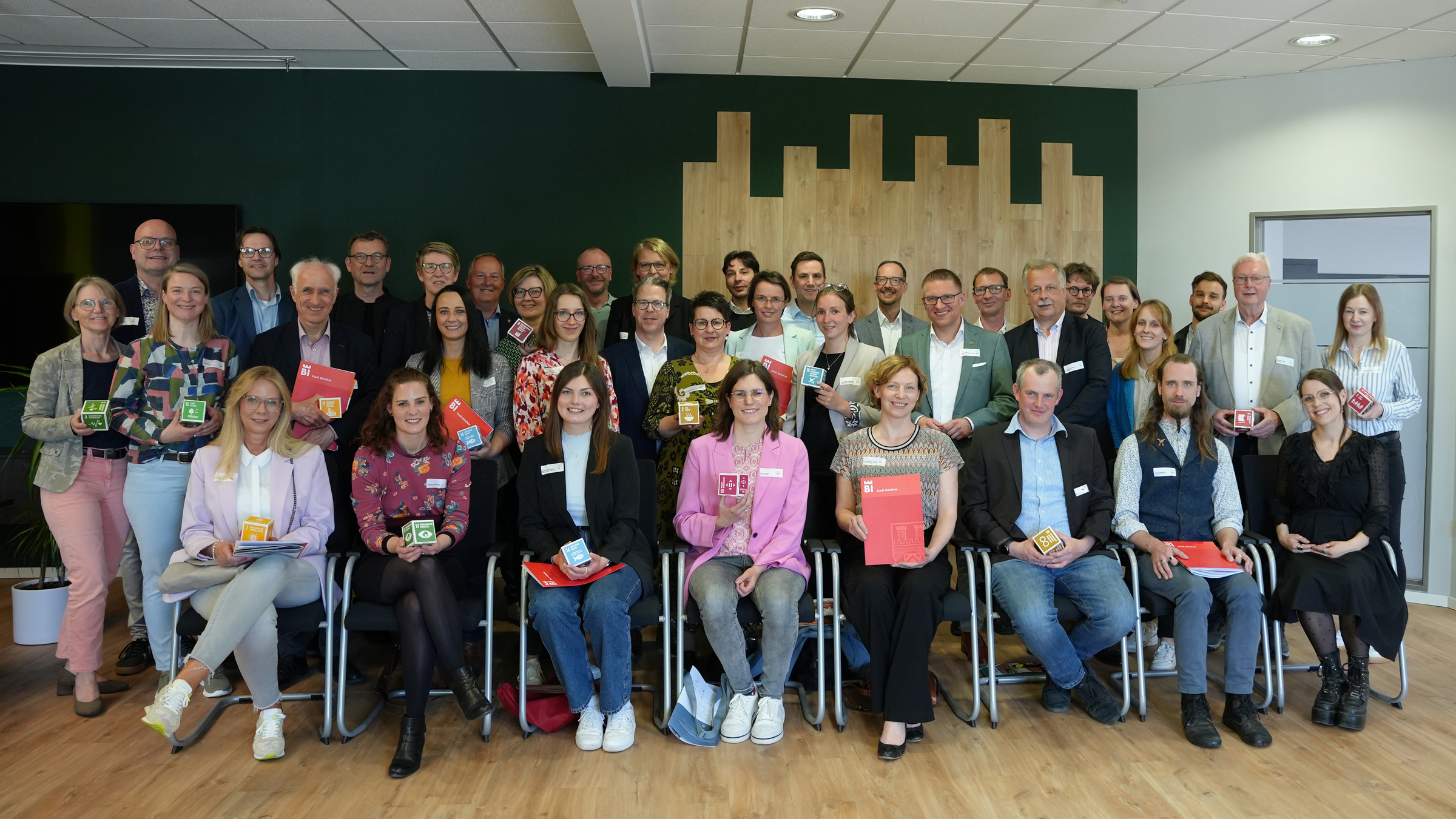 Gäste der Auszeichnungsveranstaltung der ÖKOPROFIT® Betriebe 2025 (FOTO: BICO Zweirad Marketing GmbH)