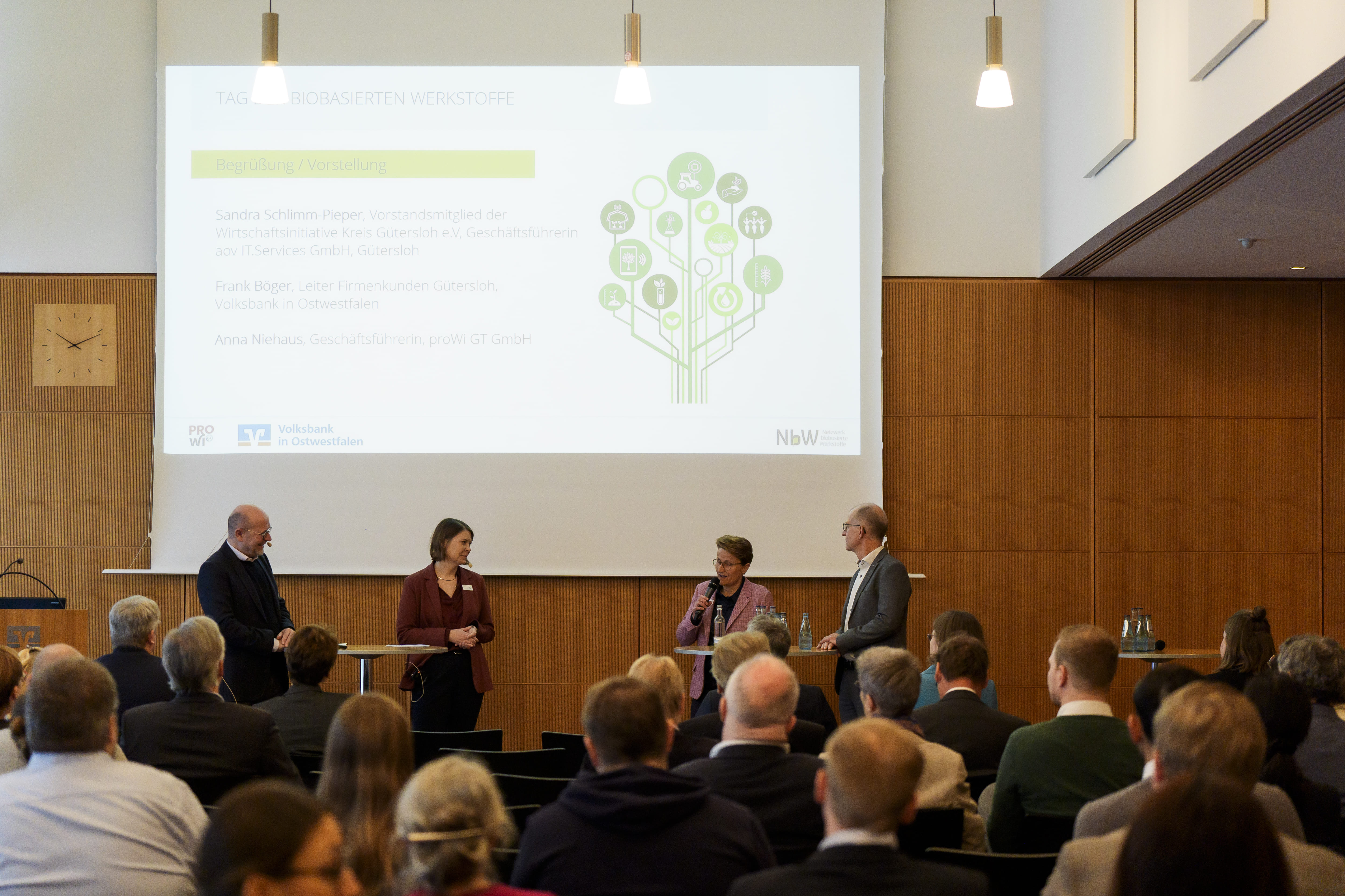 Der Tag der biobasierten Werkstoffe am 24. Februar bietet erneut Informationen, Anregungen, Austausch und gute Anwendungsbeispiele im Bereich der industriellen Nutzung nachwachsender Rohstoffe. 