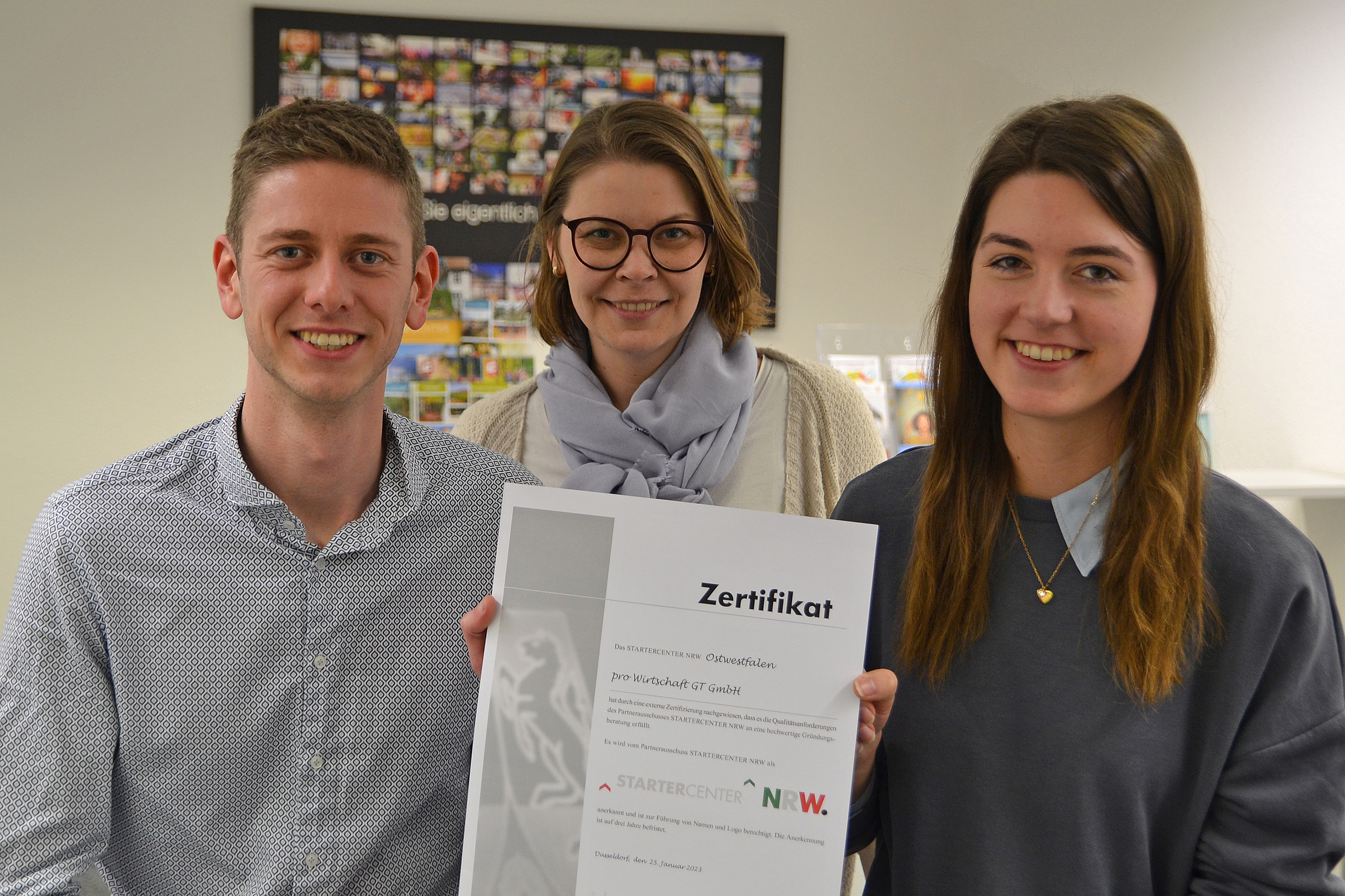 Ab sofort Startercenter NRW (v.l.): Christoph Küster, Anna Niehaus und Kathrin Bünte von der pro Wirtschaft GT.