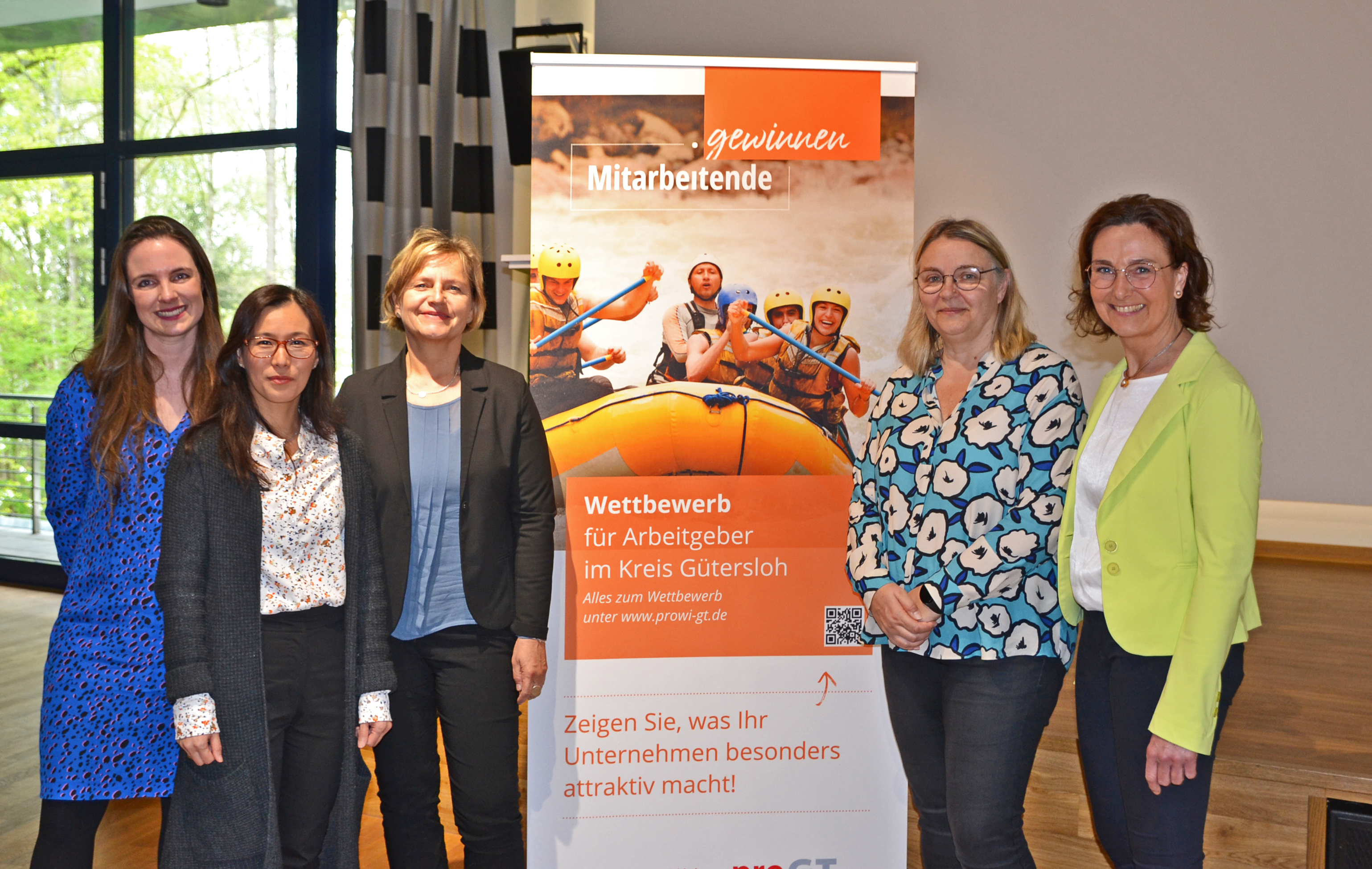Sprachen zum Thema Arbeitgeberattraktivität (v.l.): Judith Lehr (Kompetenzzentrum Fachkräftesicherung), Luedee Hoppe (Bio-Circle), Nikola Weber (pro Wirtschaft GT), Anne-Catrin Schürer (Bio Circle) und Dr. Marita Reinkemeier (pro Wirtschaft GT).