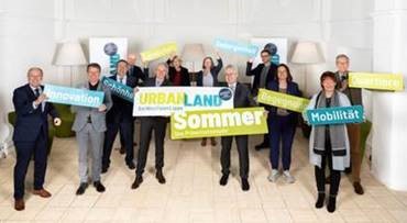 Die Vertreter:innen der beteilgiten Personen freuen sich auf die REGIONALE-Feste